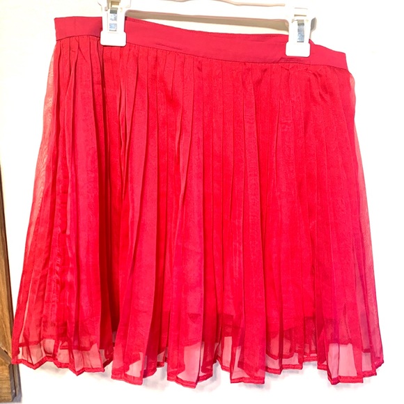Dresses & Skirts - Pink skirt with shorts